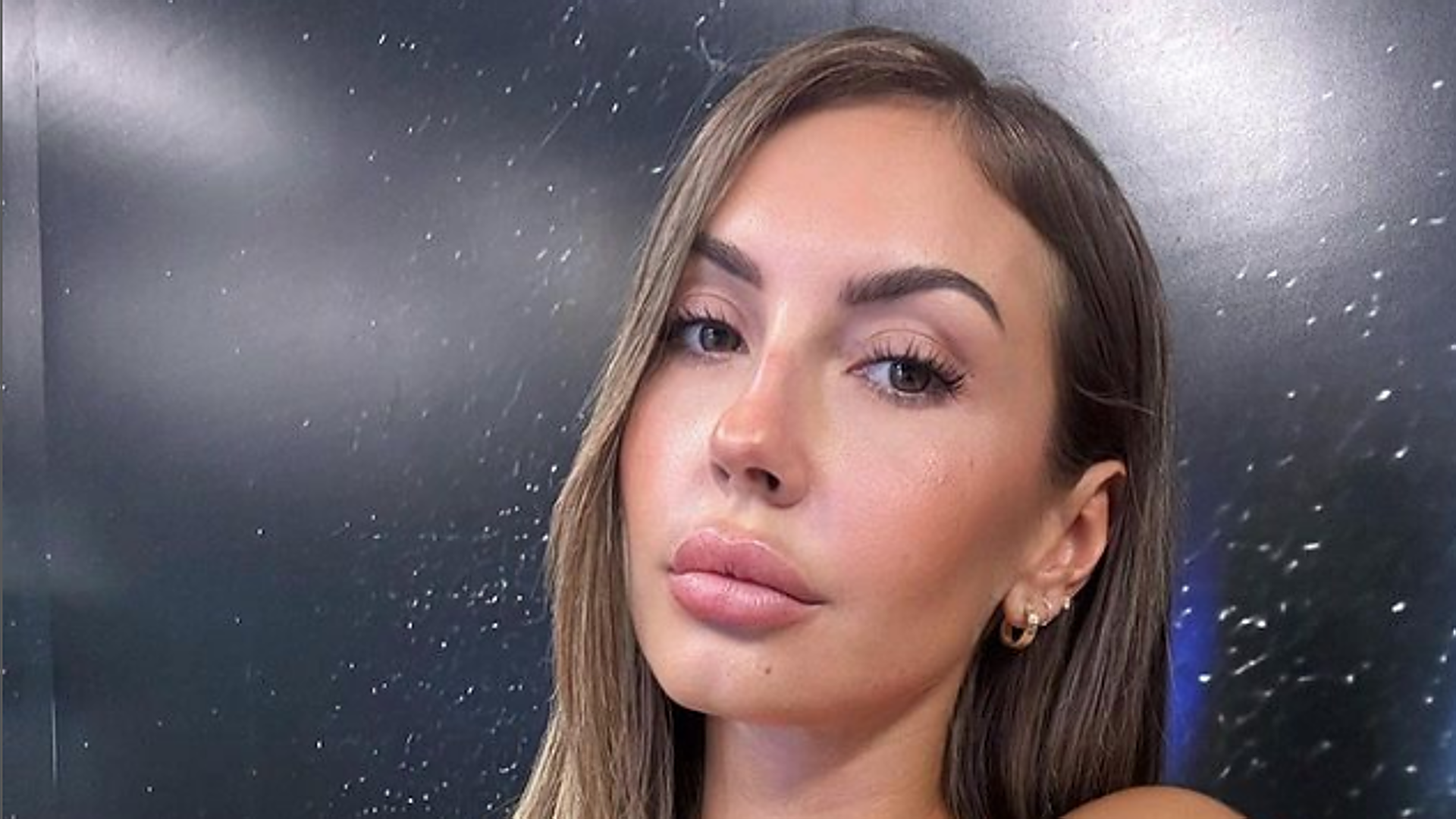 La streamer bilbaína Gonsabellla denuncia la difusión ilegal de un vídeo de ella desnuda en la